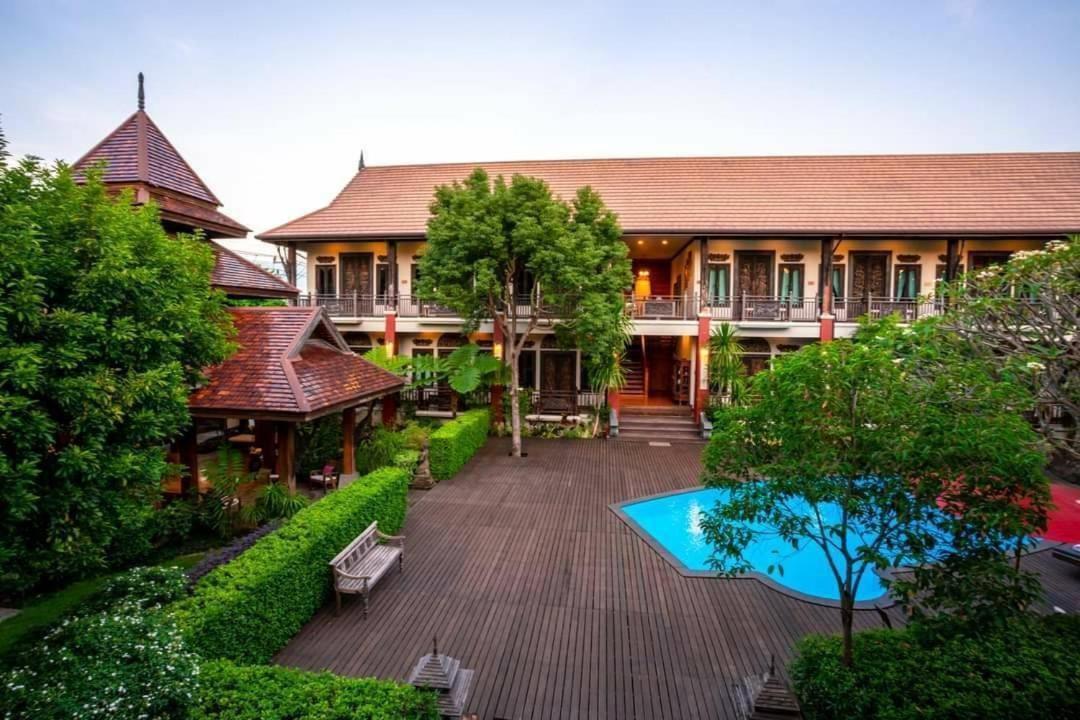 Amata Lanna Village อมตะล้านนาวิลเลจ Chiang Mai Exterior foto